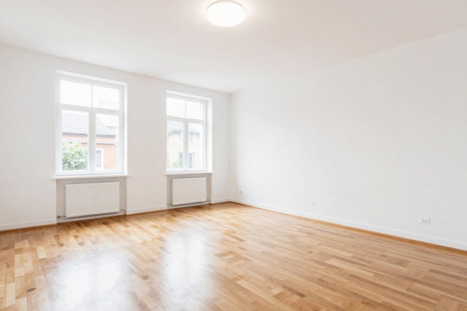 Leerer Raum vor Virtual Staging